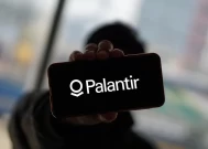 投资Palantir：分析师称PLTR股票为“人工智能领域的梅西”